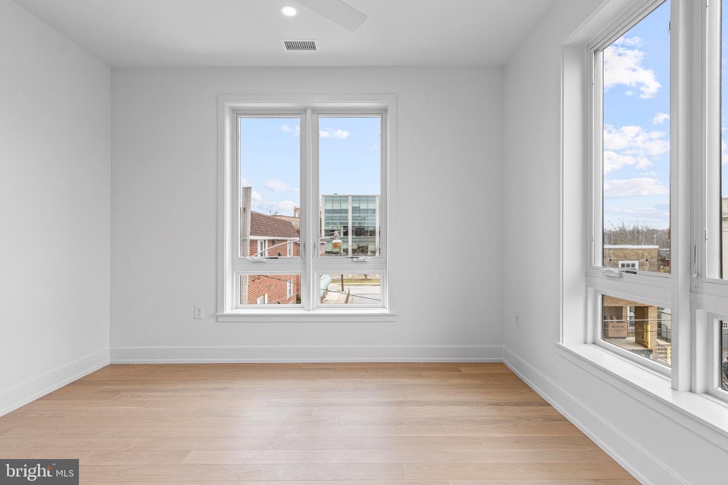 110 Park Avenue #370 photo 21
