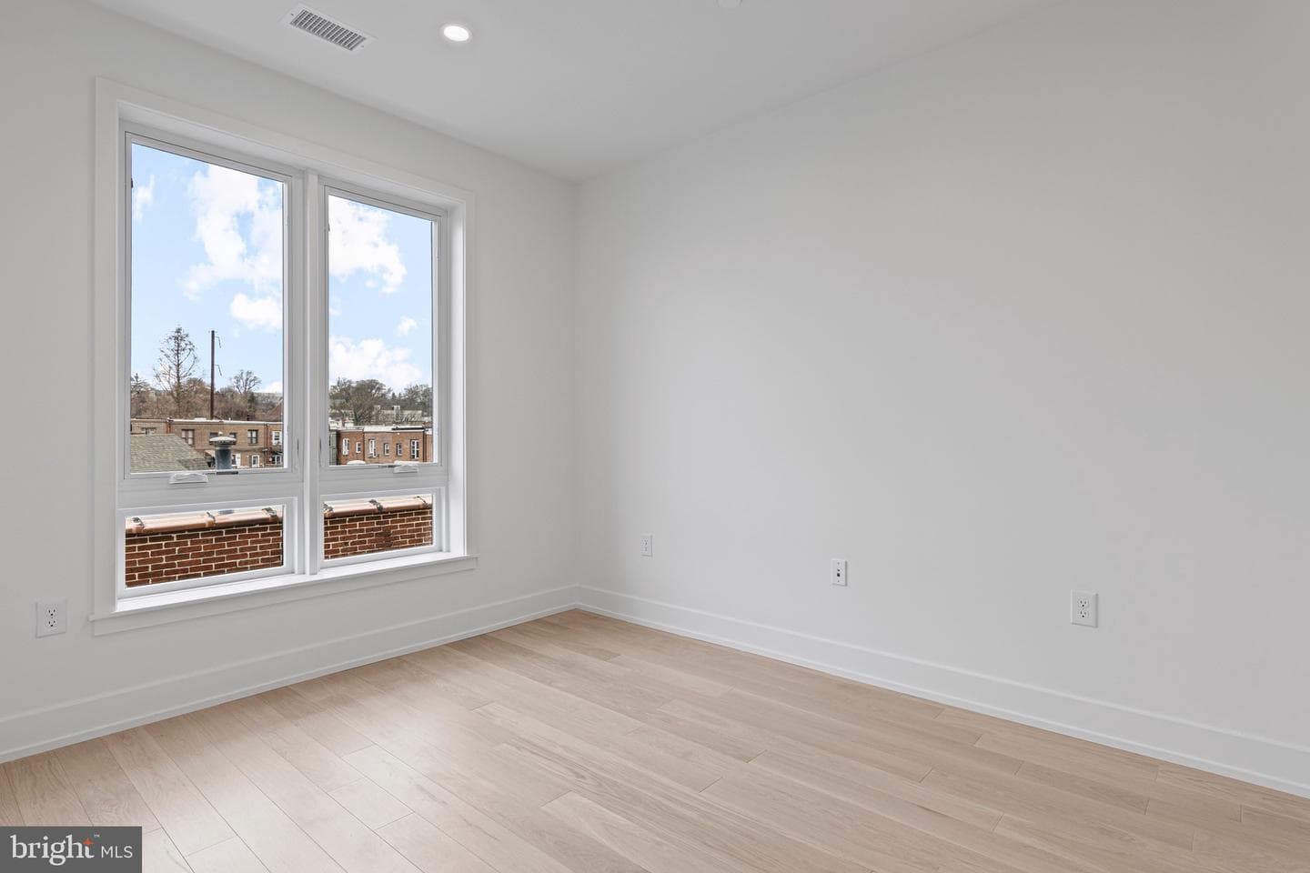 110 Park Avenue #370 photo 24