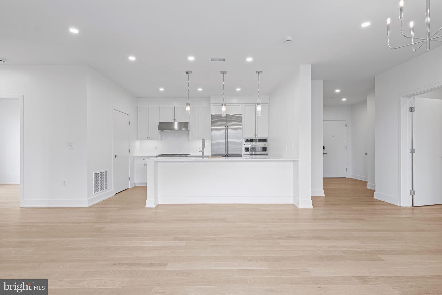 110 Park Avenue #370 photo 3