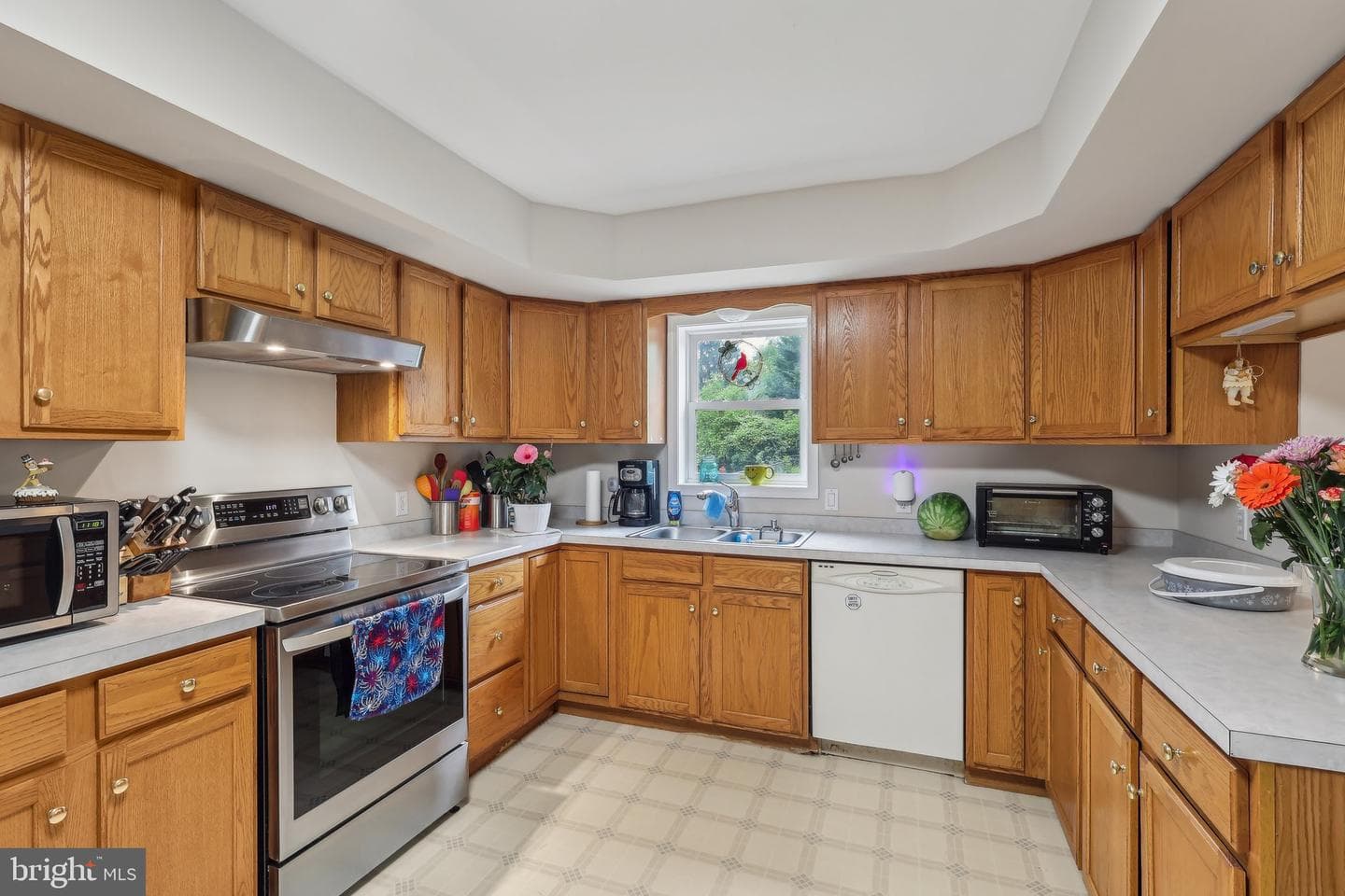 205 Linden Avenue photo 11