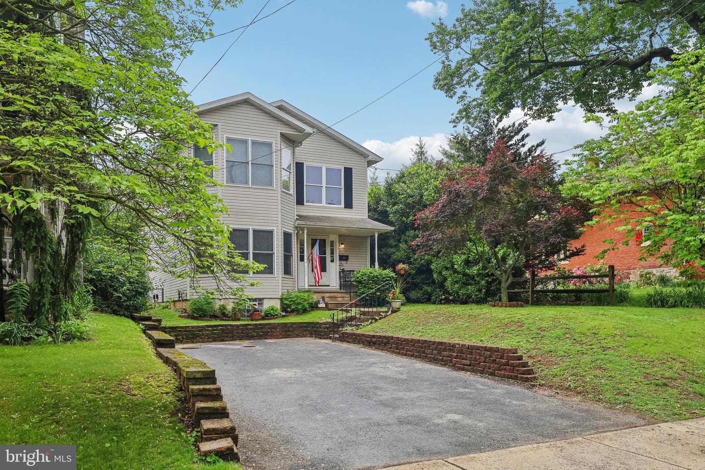 205 Linden Avenue photo 2