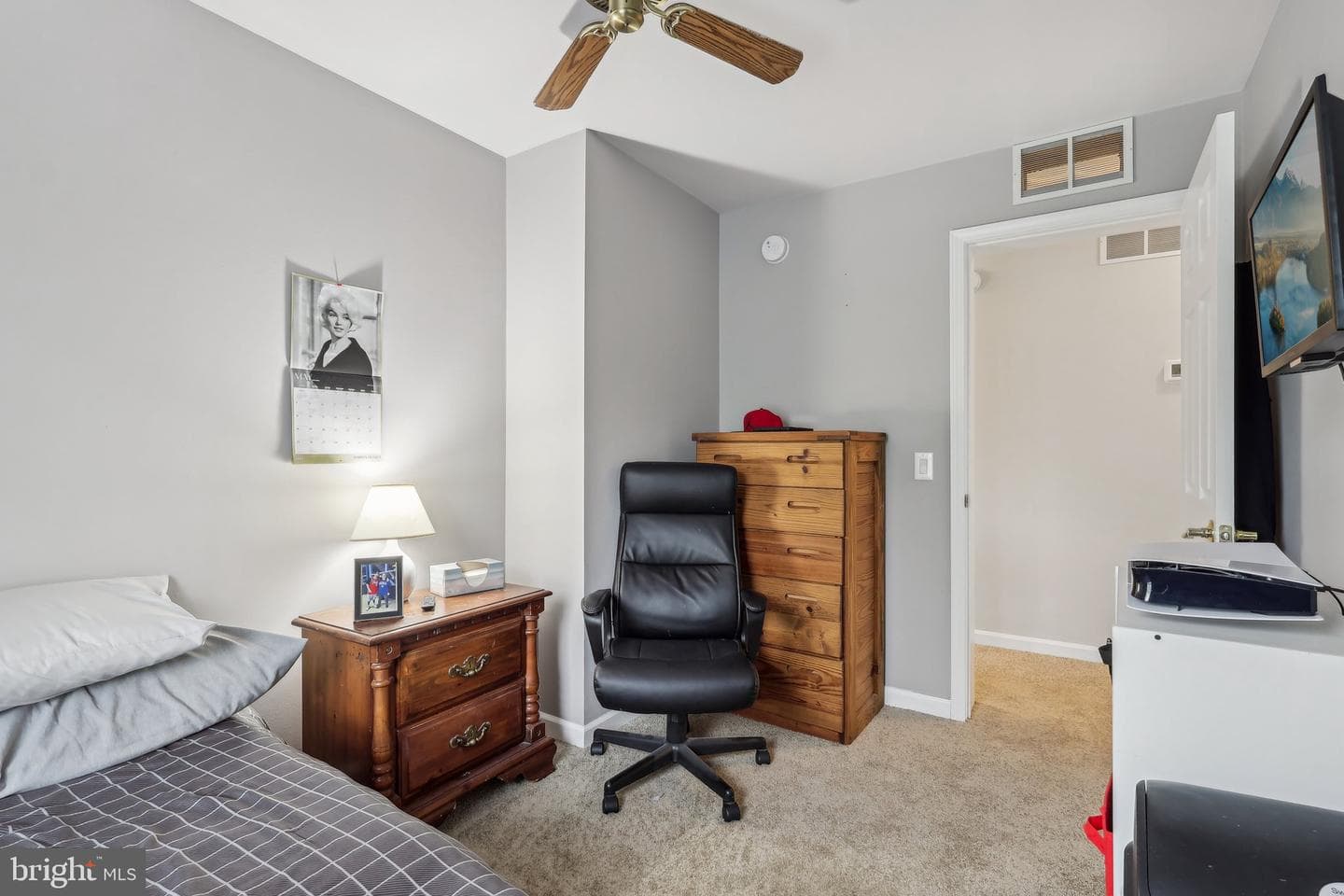 205 Linden Avenue photo 25