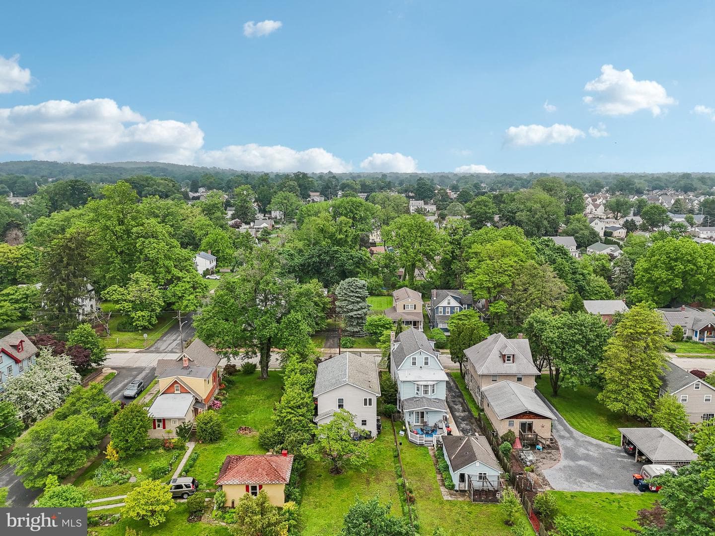 205 Linden Avenue photo 45
