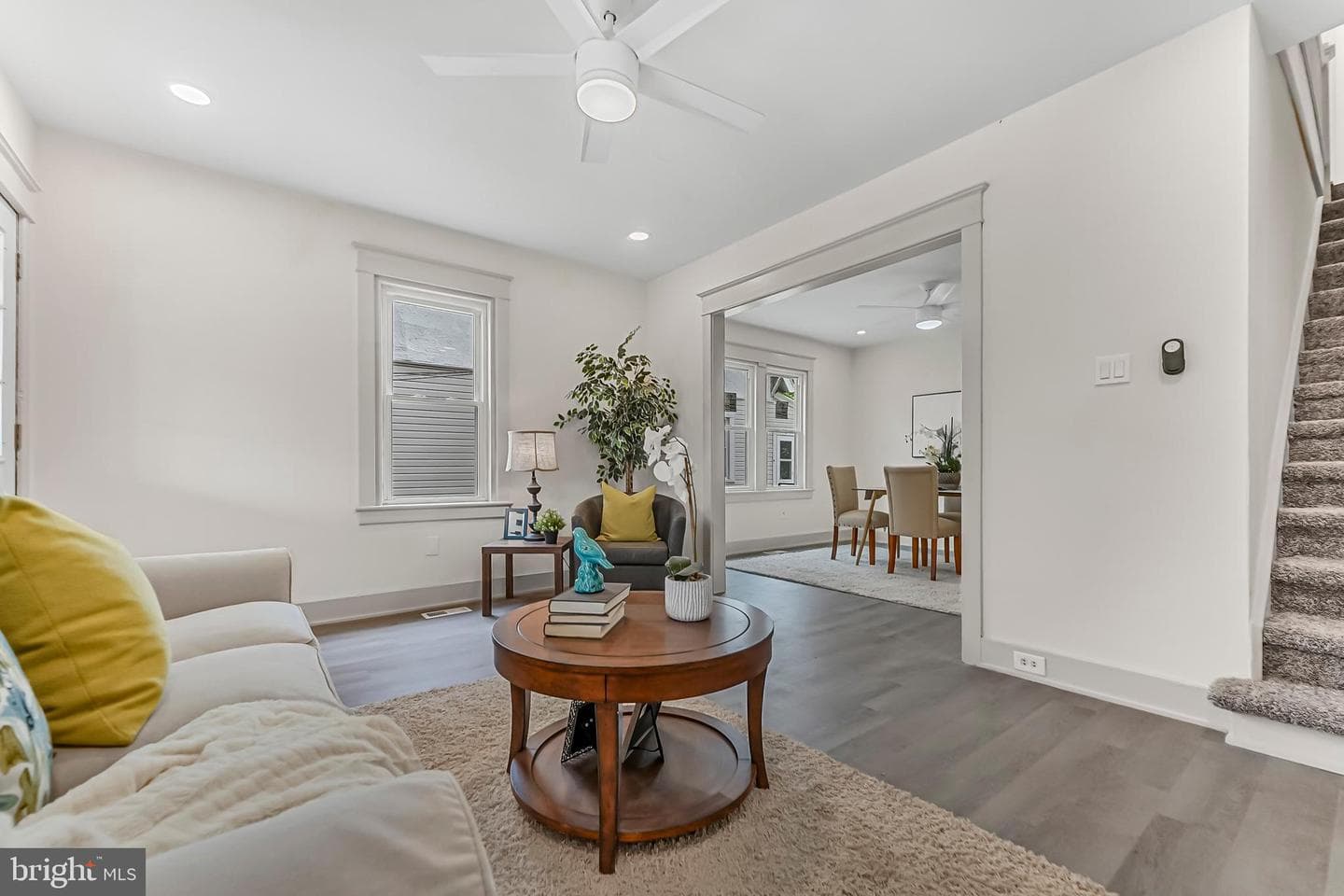 564 9th Avenue photo 8