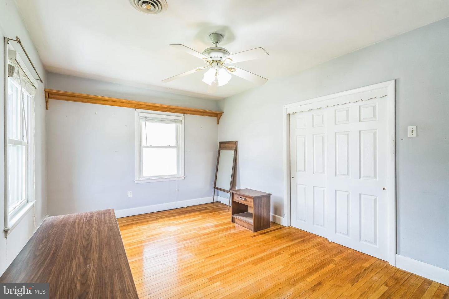 1143 Villanova Avenue photo 11