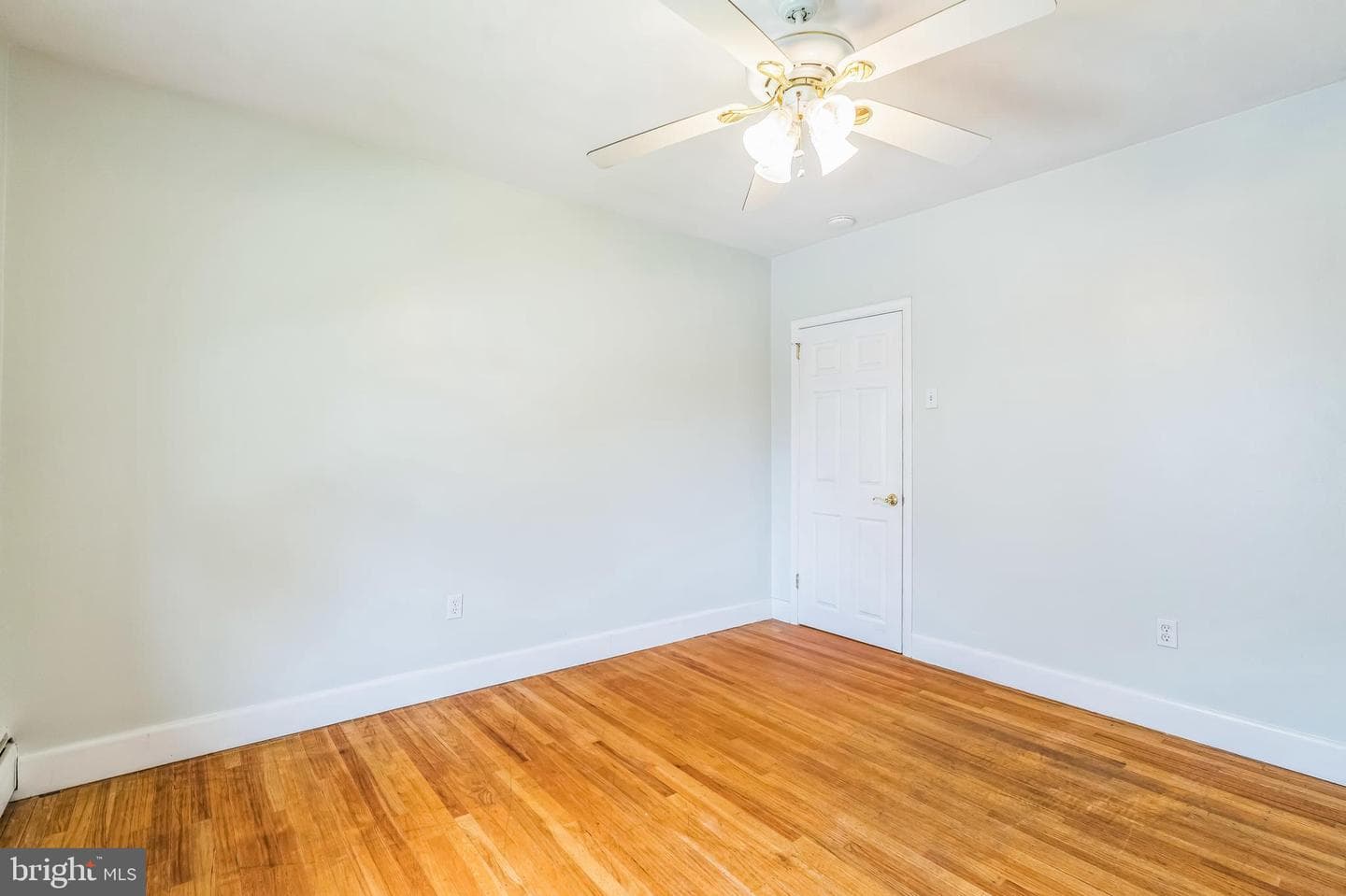 1143 Villanova Avenue photo 33