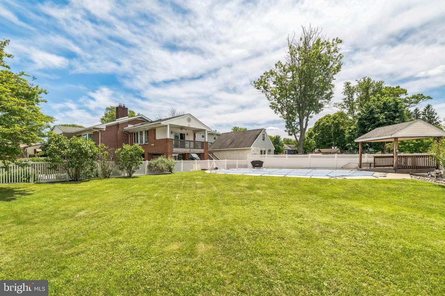 1143 Villanova Avenue photo 5