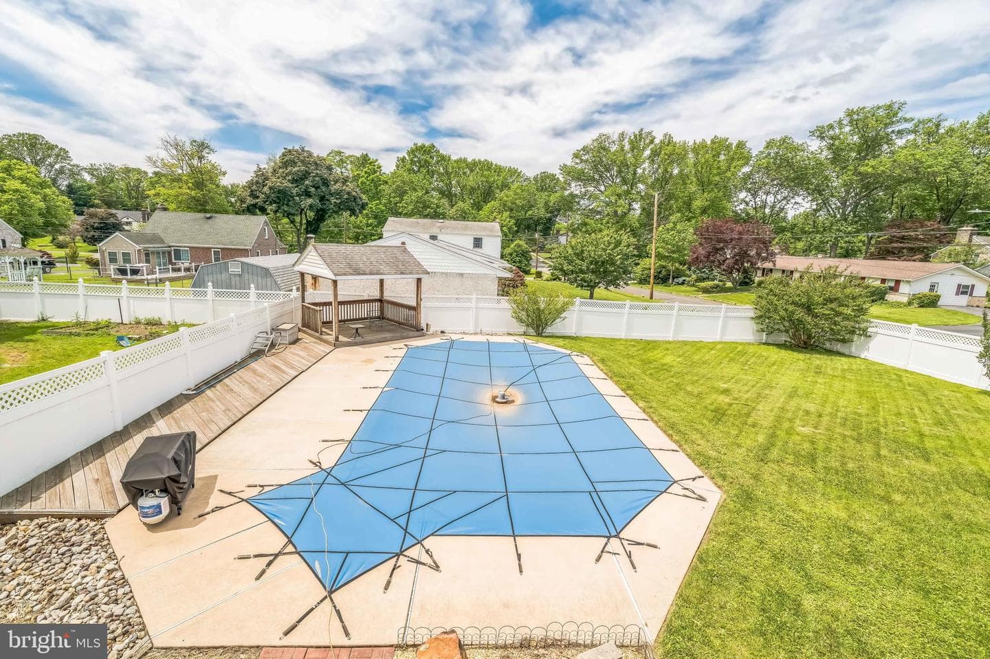 1143 Villanova Avenue photo 9