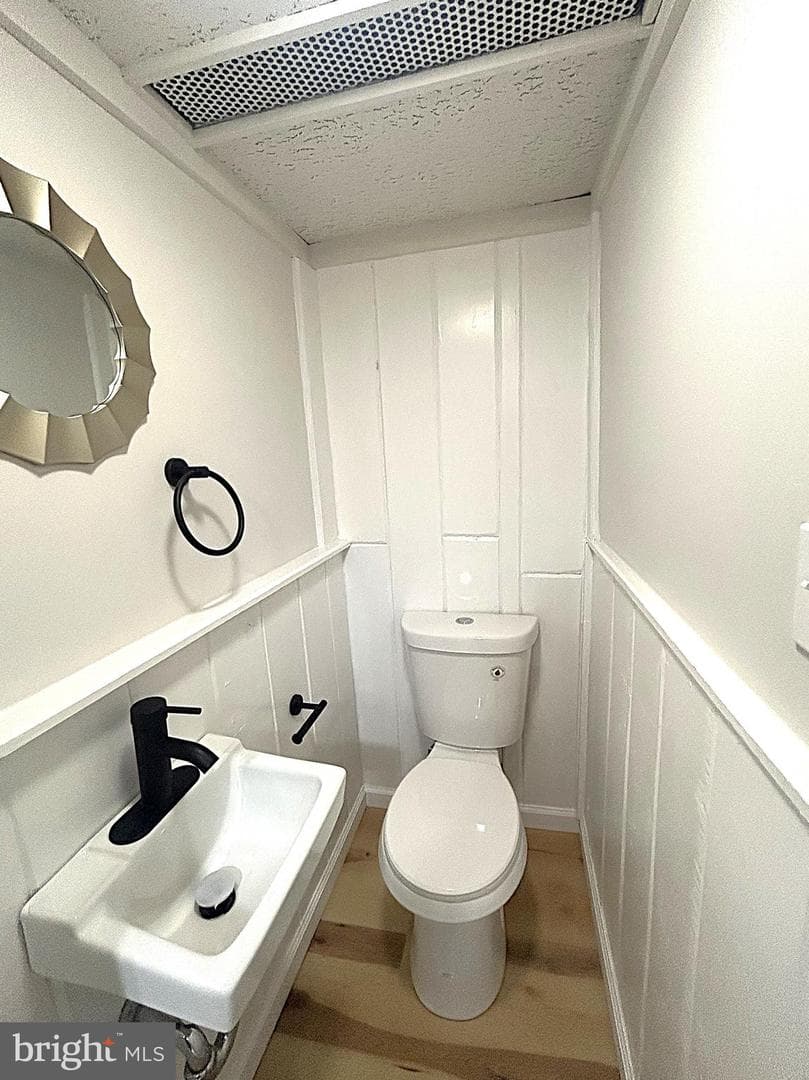 842 Fairfax Road photo 25