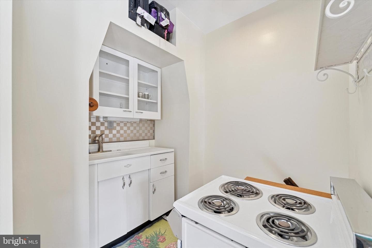 132 S Lansdowne Avenue photo 39