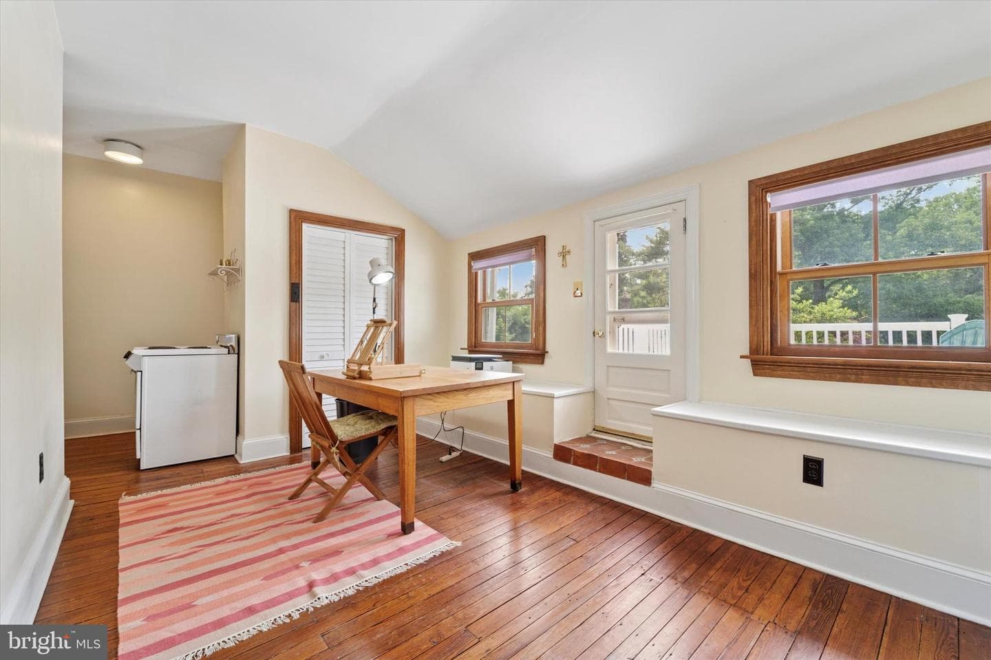 132 S Lansdowne Avenue photo 40