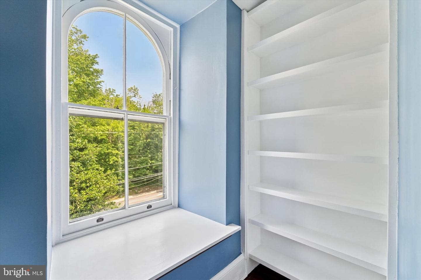 132 S Lansdowne Avenue photo 46