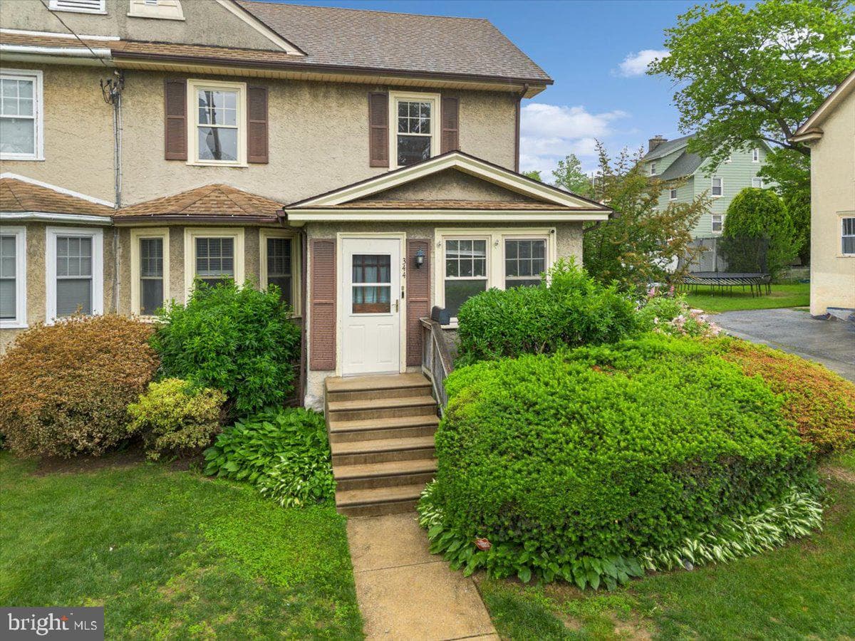 344 Clearbrook Avenue photo 1