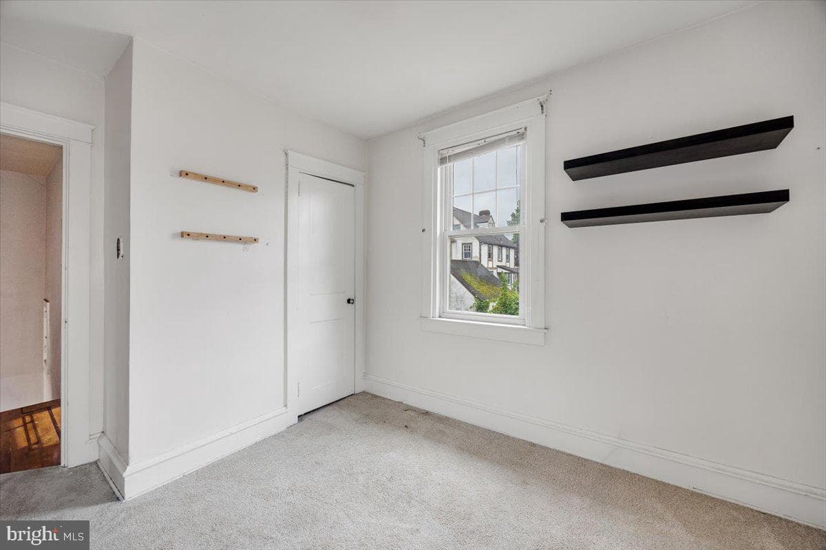 344 Clearbrook Avenue photo 15