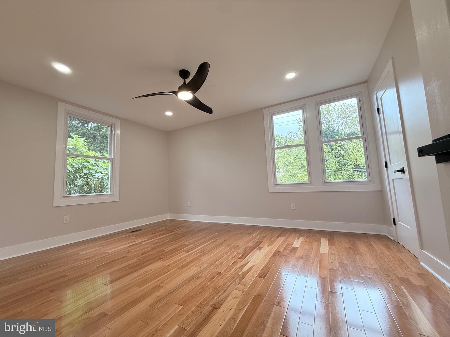 114 Marshall Road photo 23
