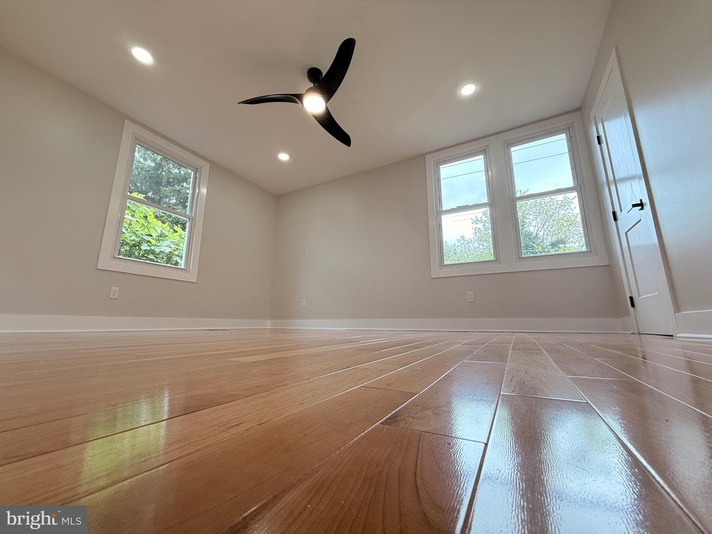 114 Marshall Road photo 24