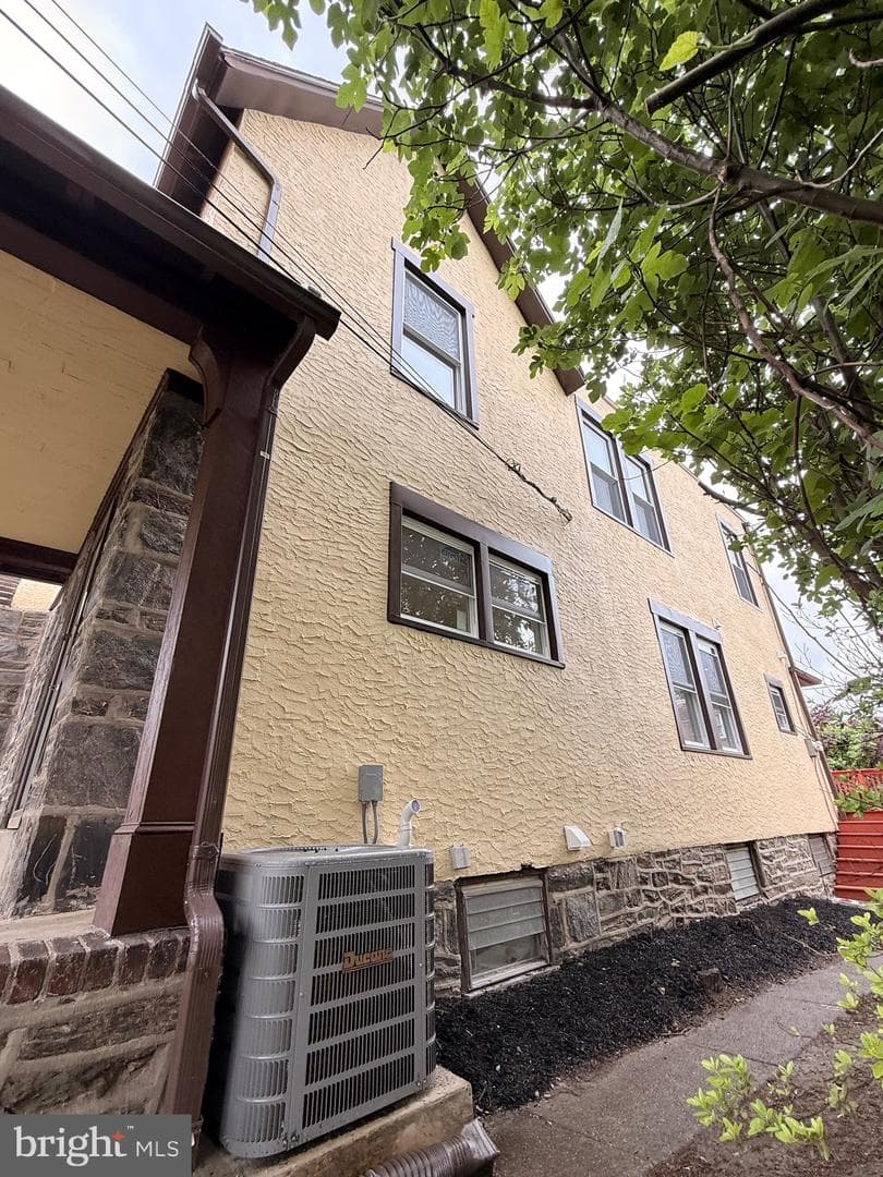 114 Marshall Road photo 5