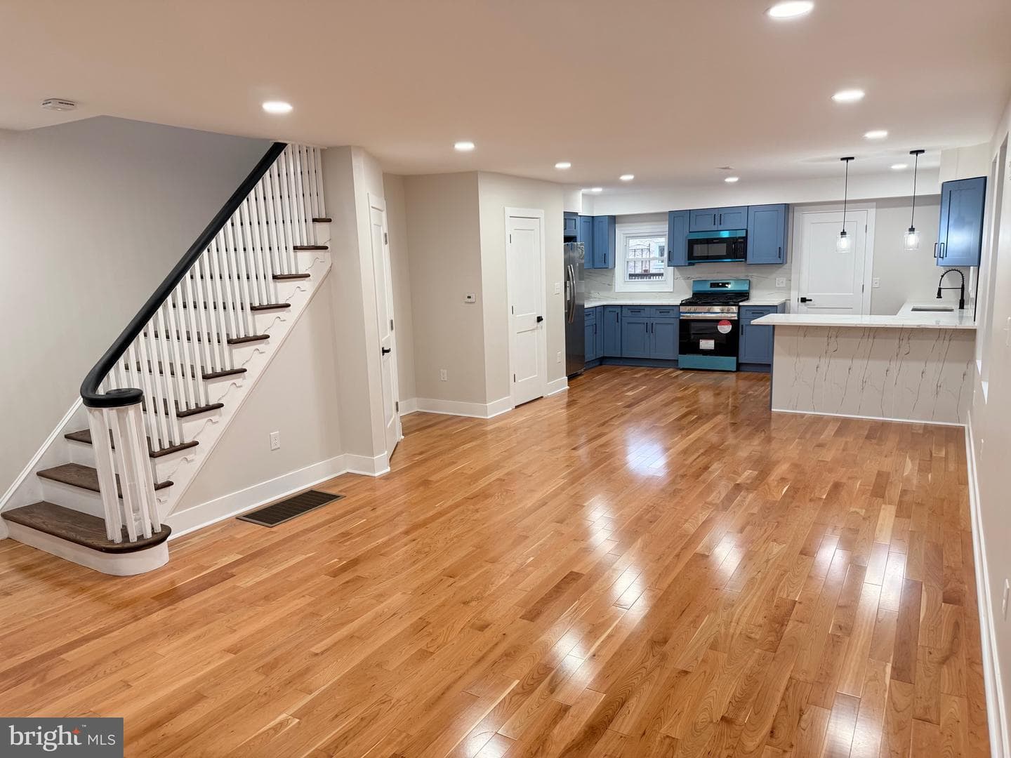 114 Marshall Road photo 6