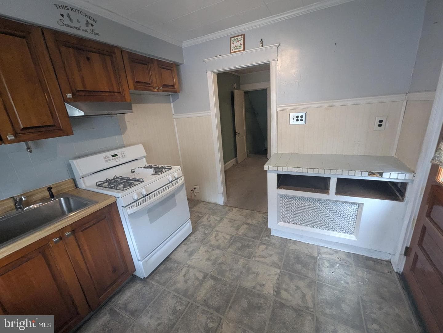 445 Millbank Road photo 6