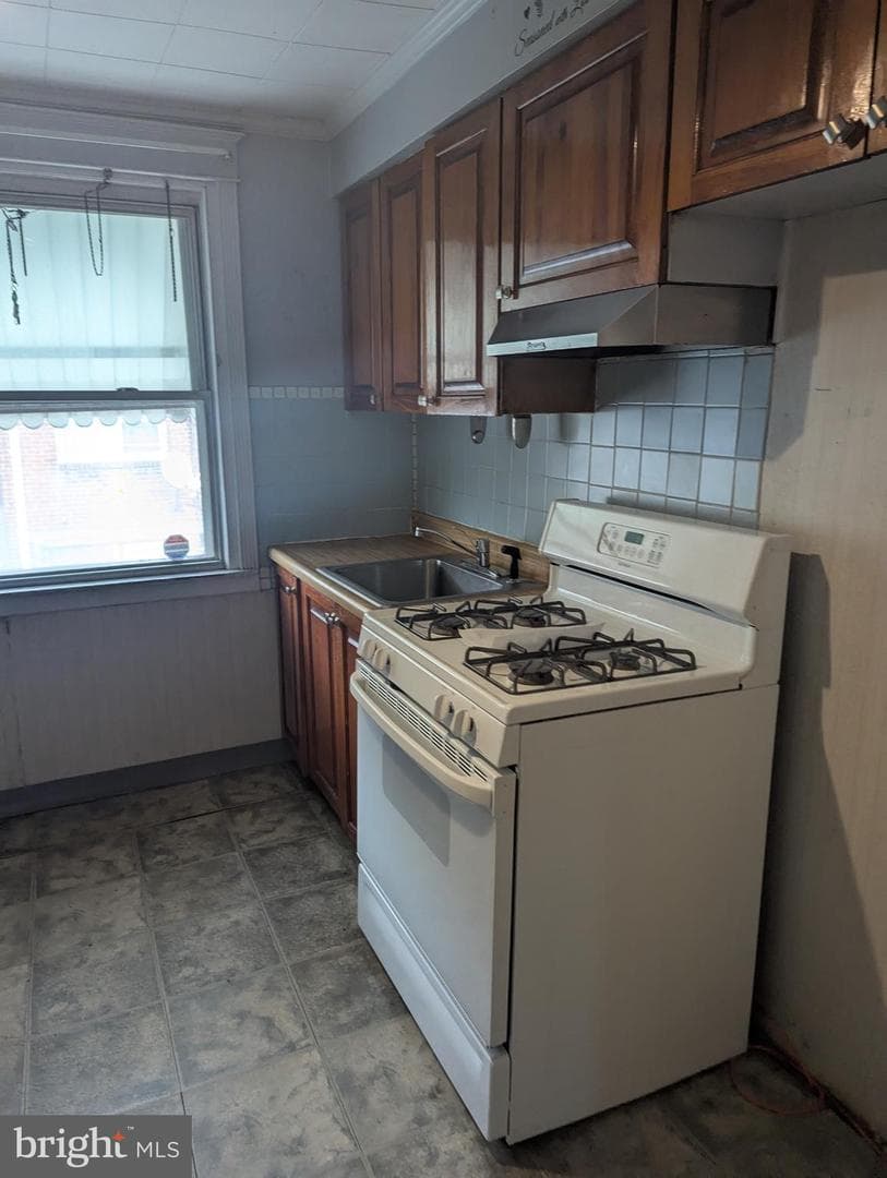 445 Millbank Road photo 9