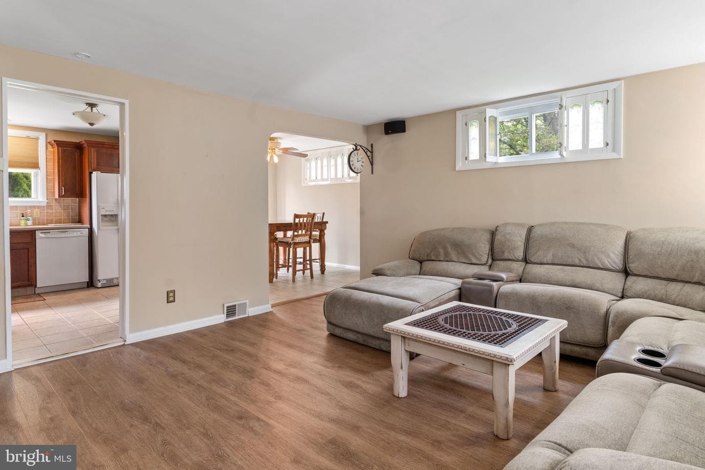 454 N Manor Drive photo 4