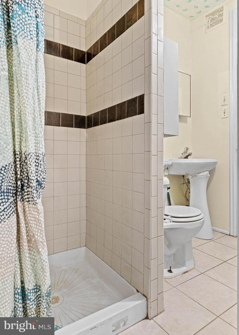 732 Buck Lane photo 9
