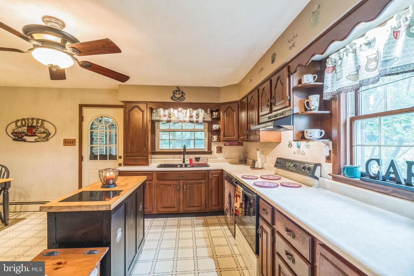 6 Cottage Lane photo 11