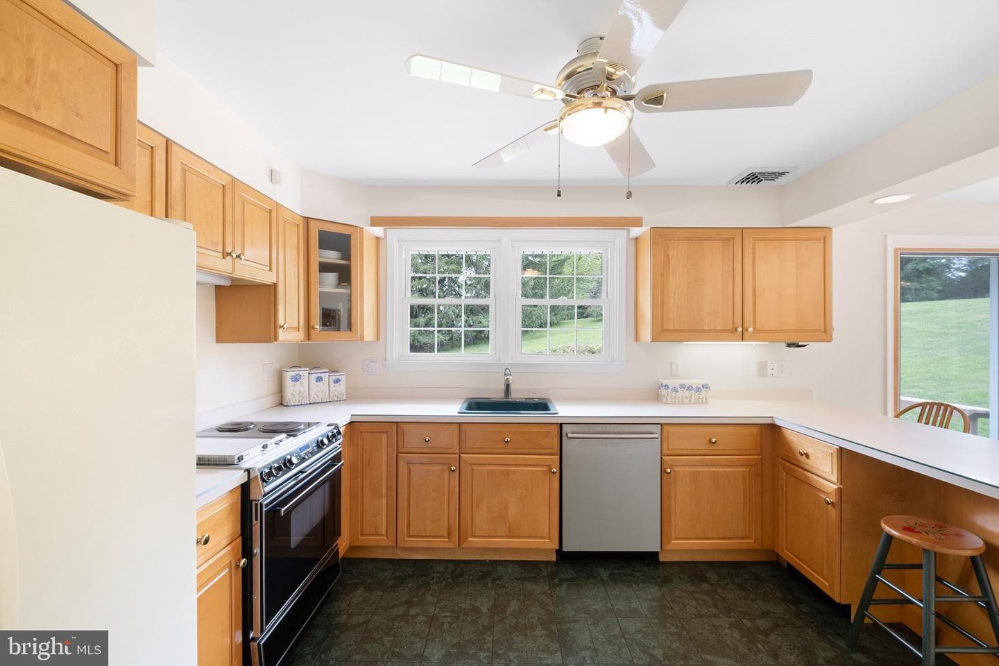 10 Old Orchard Lane photo 9