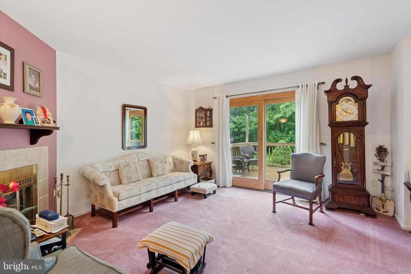 614 Hillcrest Court photo 12