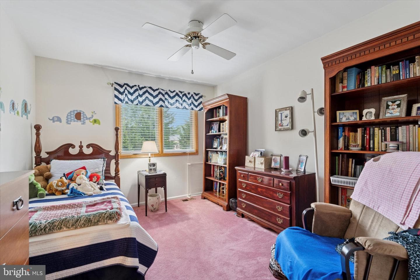 614 Hillcrest Court photo 16