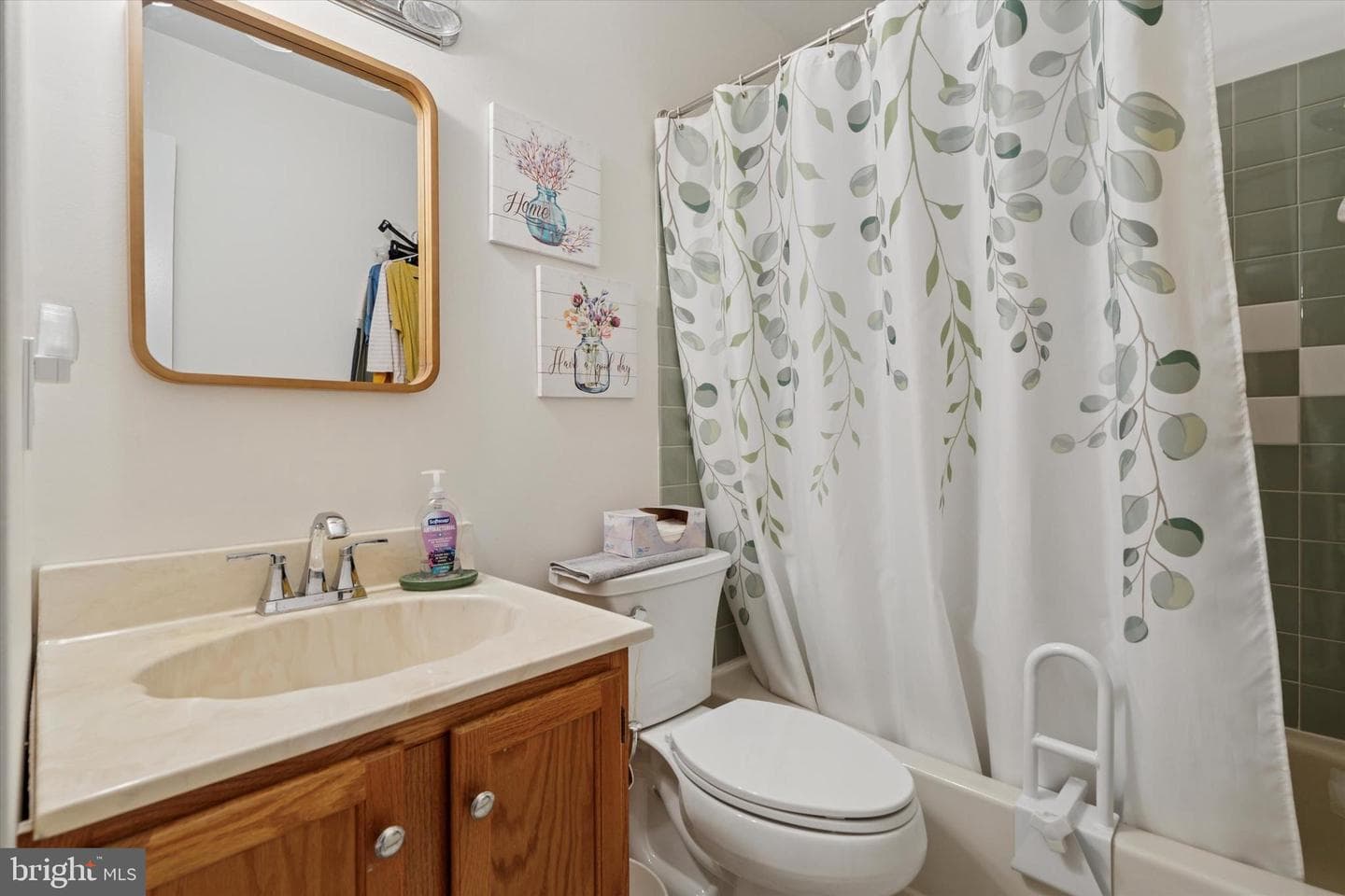 614 Hillcrest Court photo 17