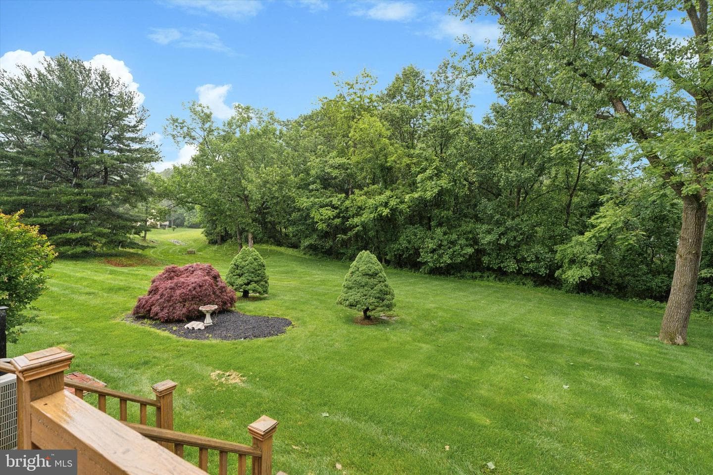 614 Hillcrest Court photo 24