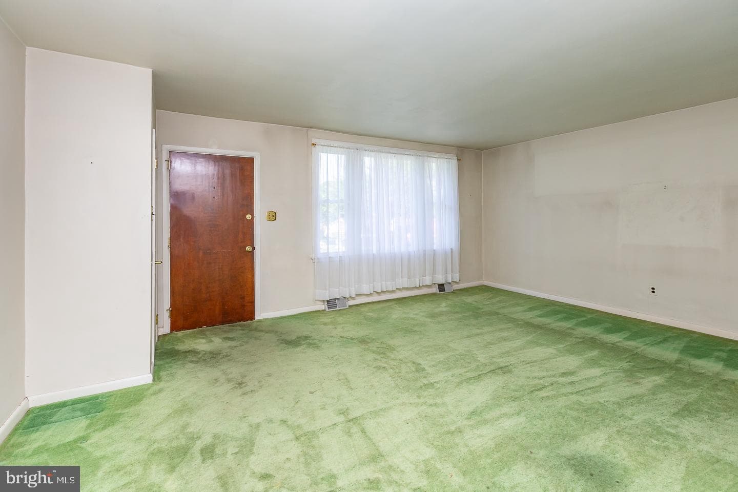 325 Rittenhouse Circle photo 12