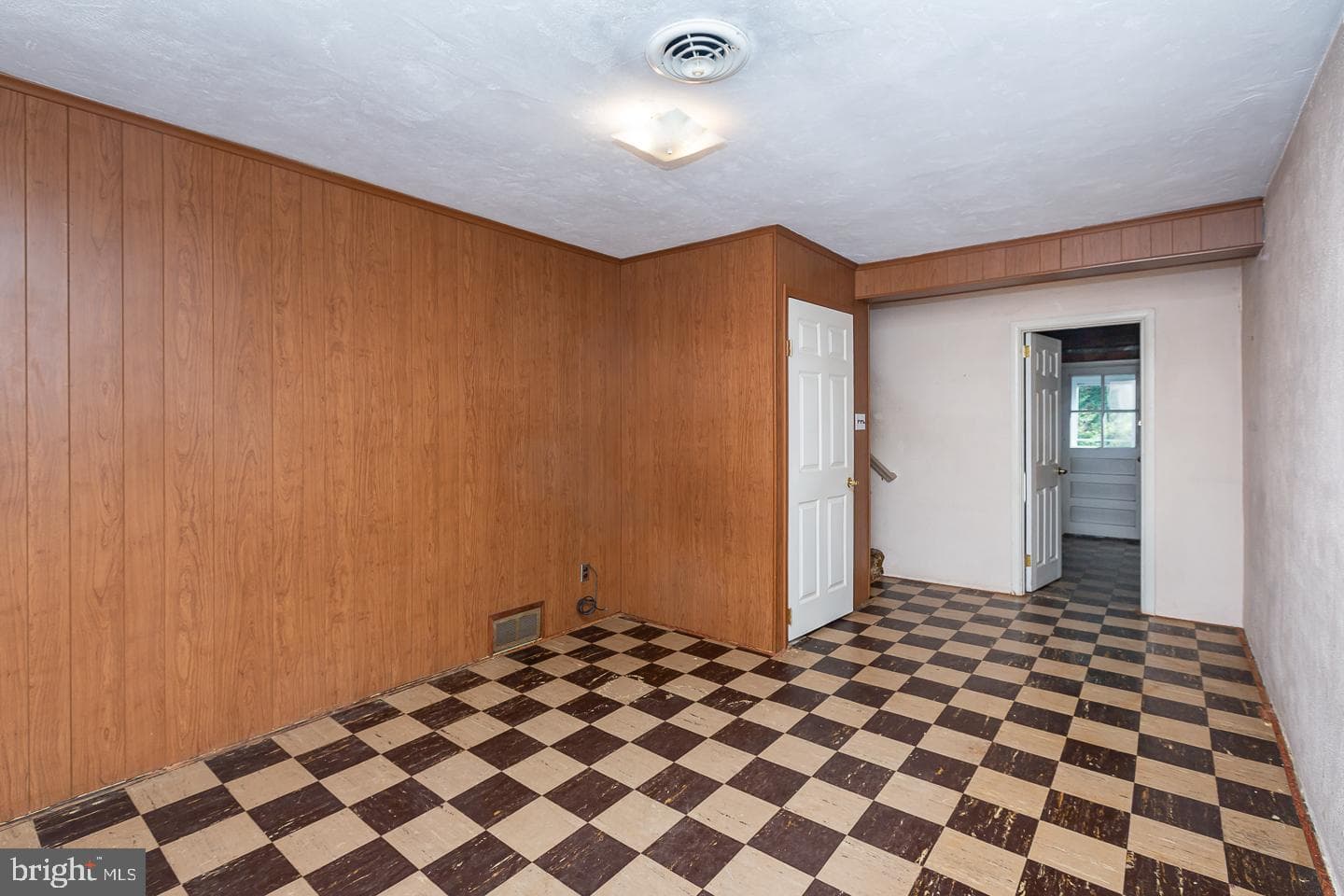 325 Rittenhouse Circle photo 32