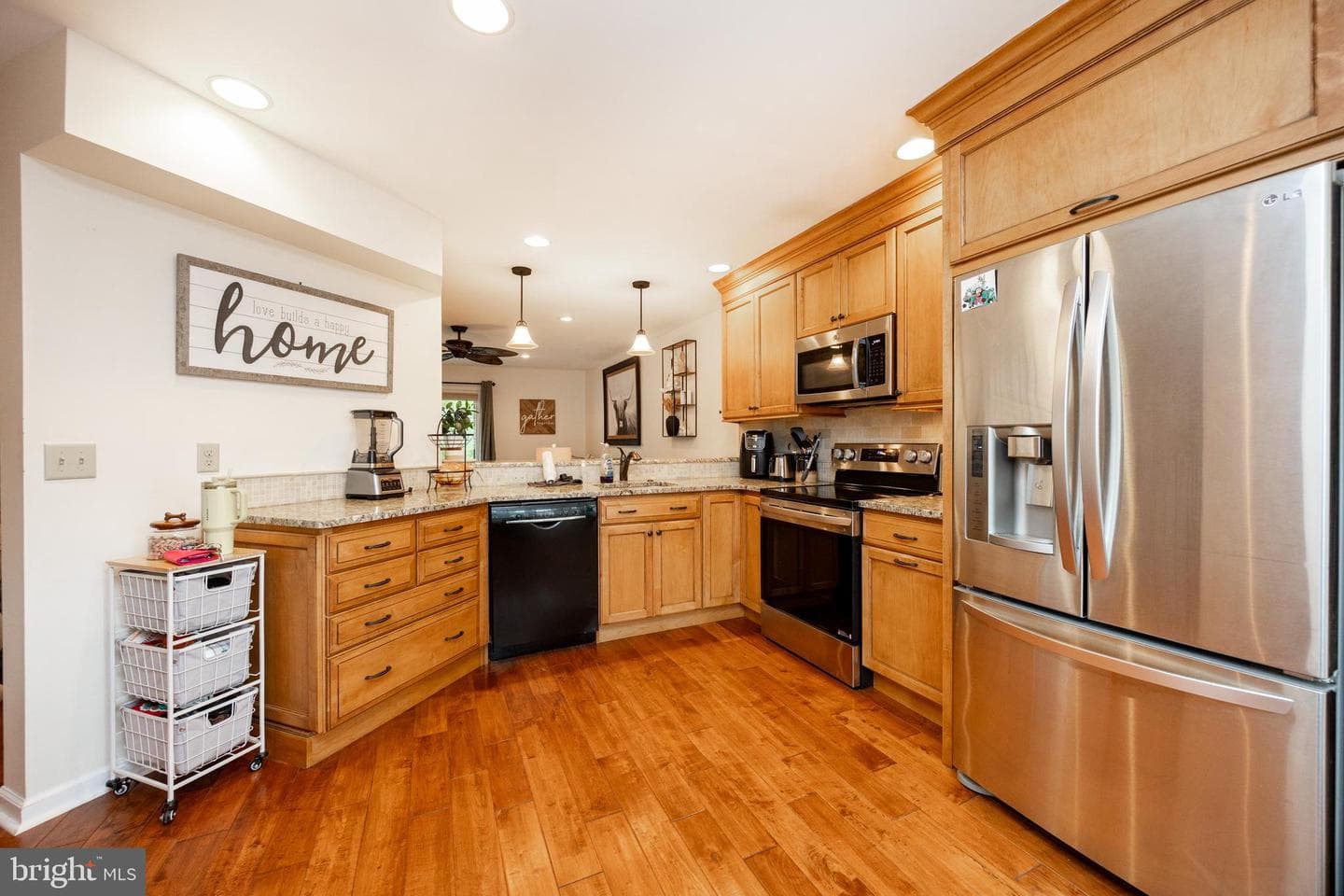 1605 N Glen Drive #1605 photo 10