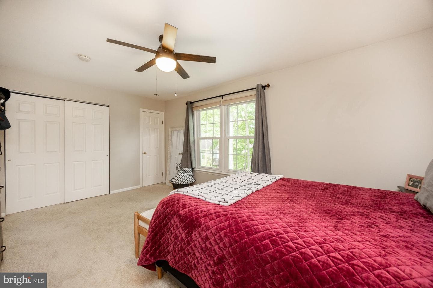 1605 N Glen Drive #1605 photo 17