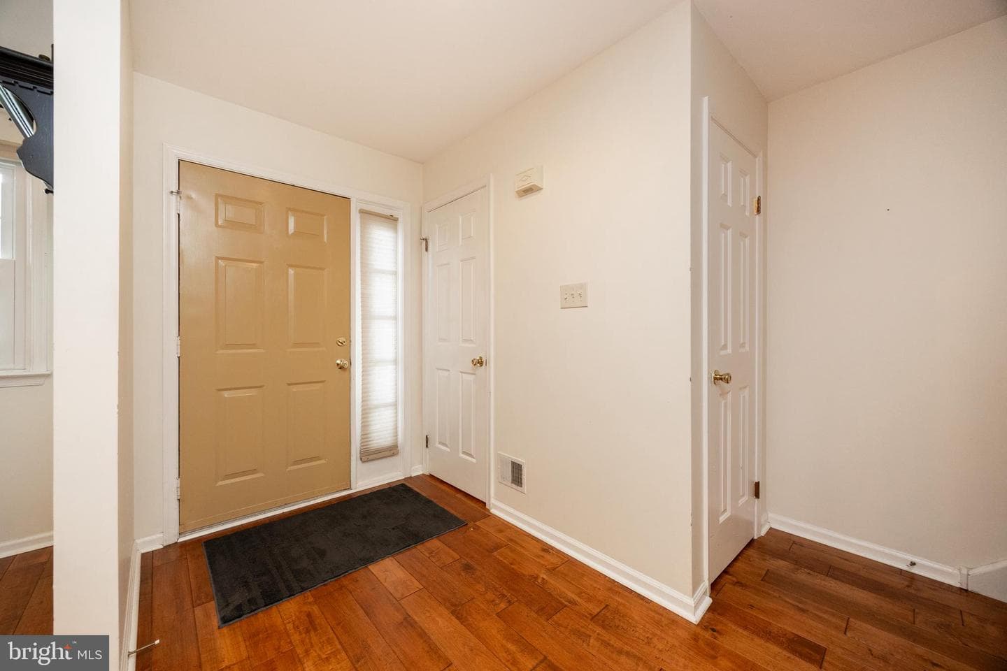 1605 N Glen Drive #1605 photo 5