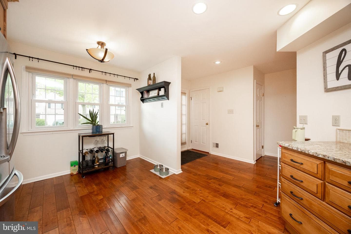 1605 N Glen Drive #1605 photo 6