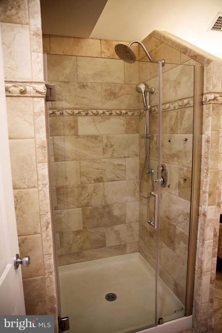2155 Mary Lane photo 12