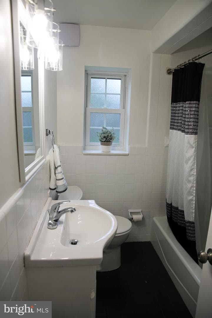 2155 Mary Lane photo 21