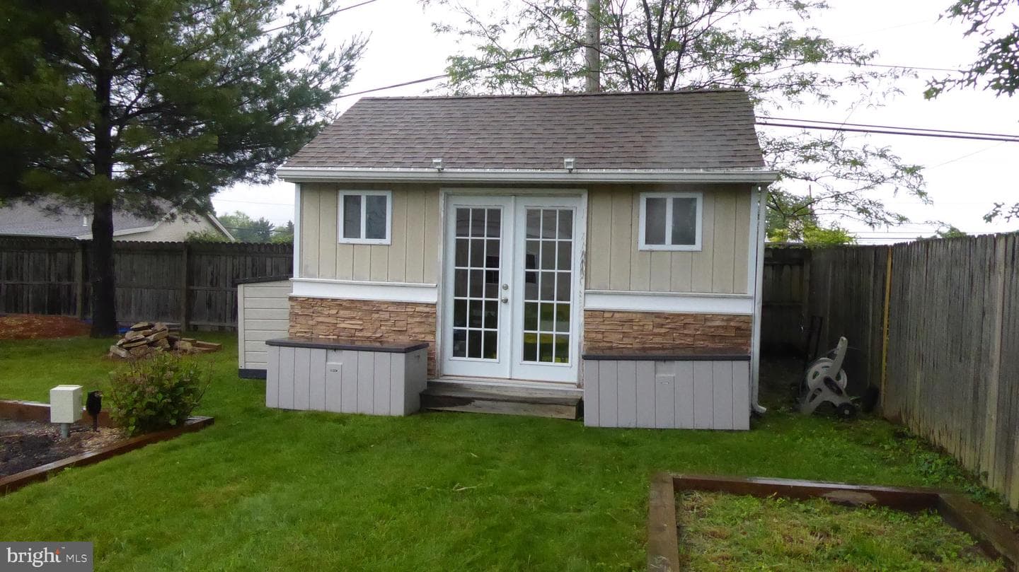 2155 Mary Lane photo 26