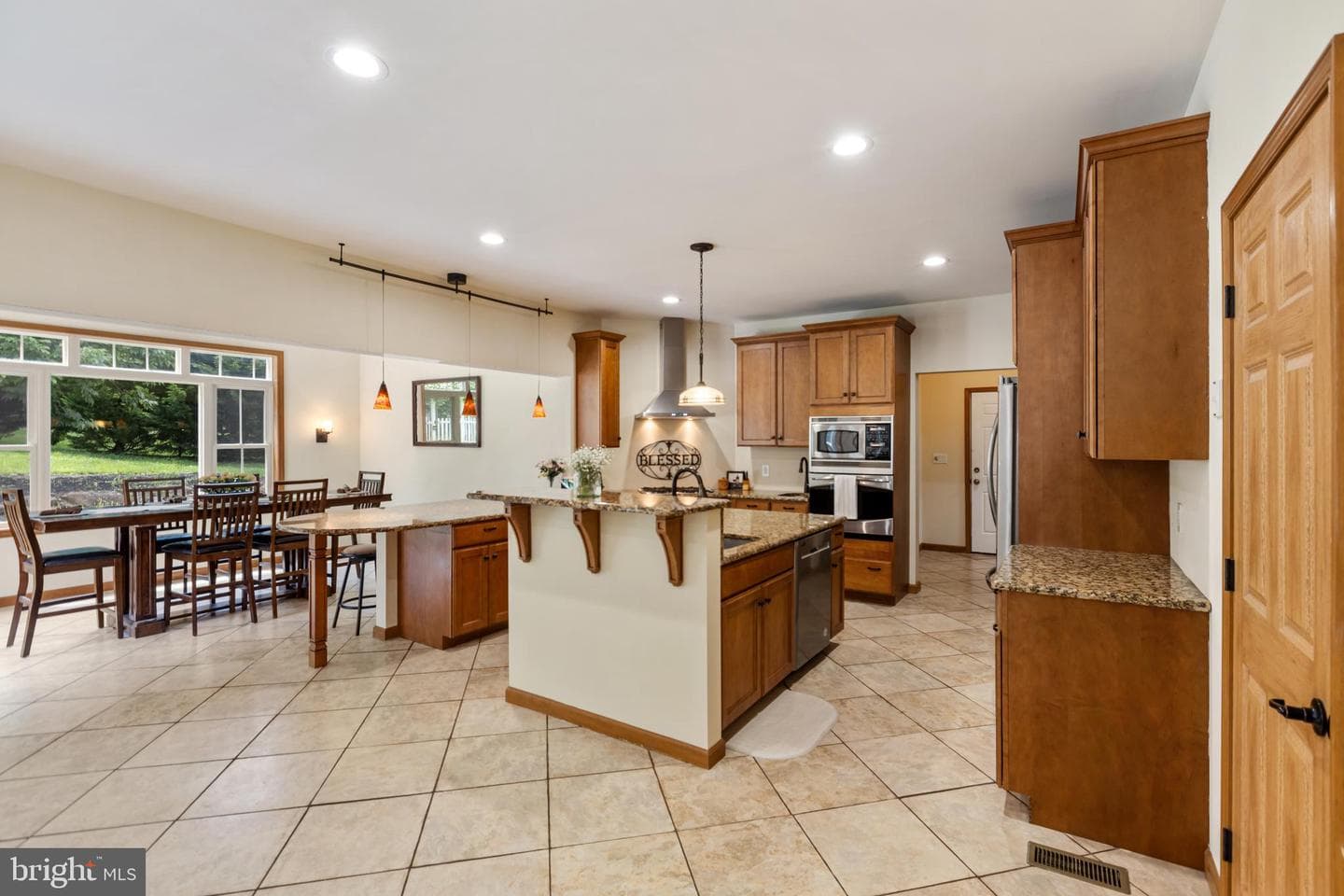 3137 Laughead Lane photo 11