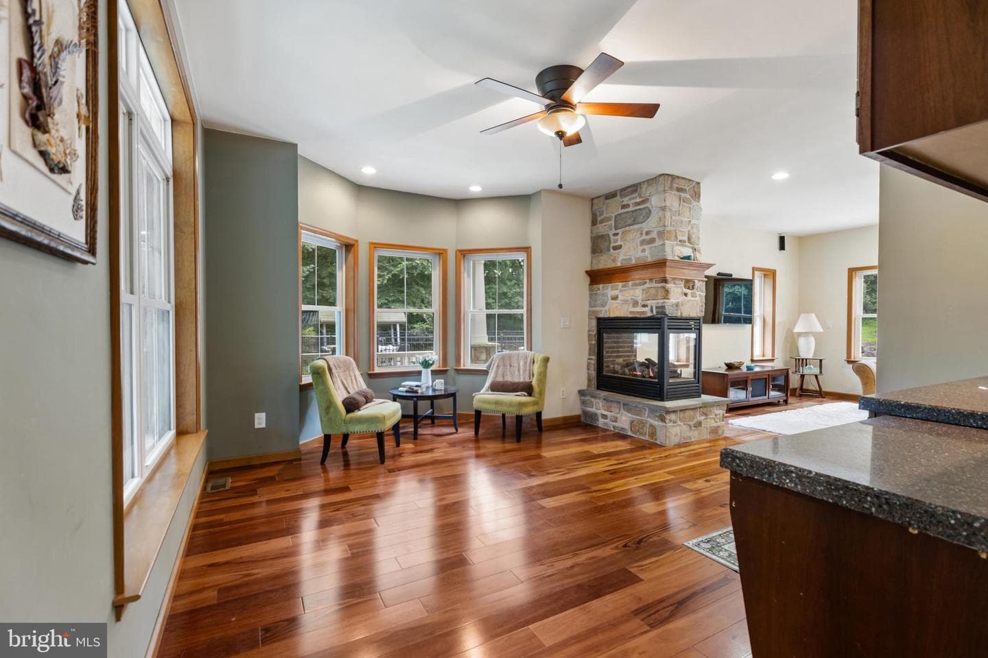 3137 Laughead Lane photo 22