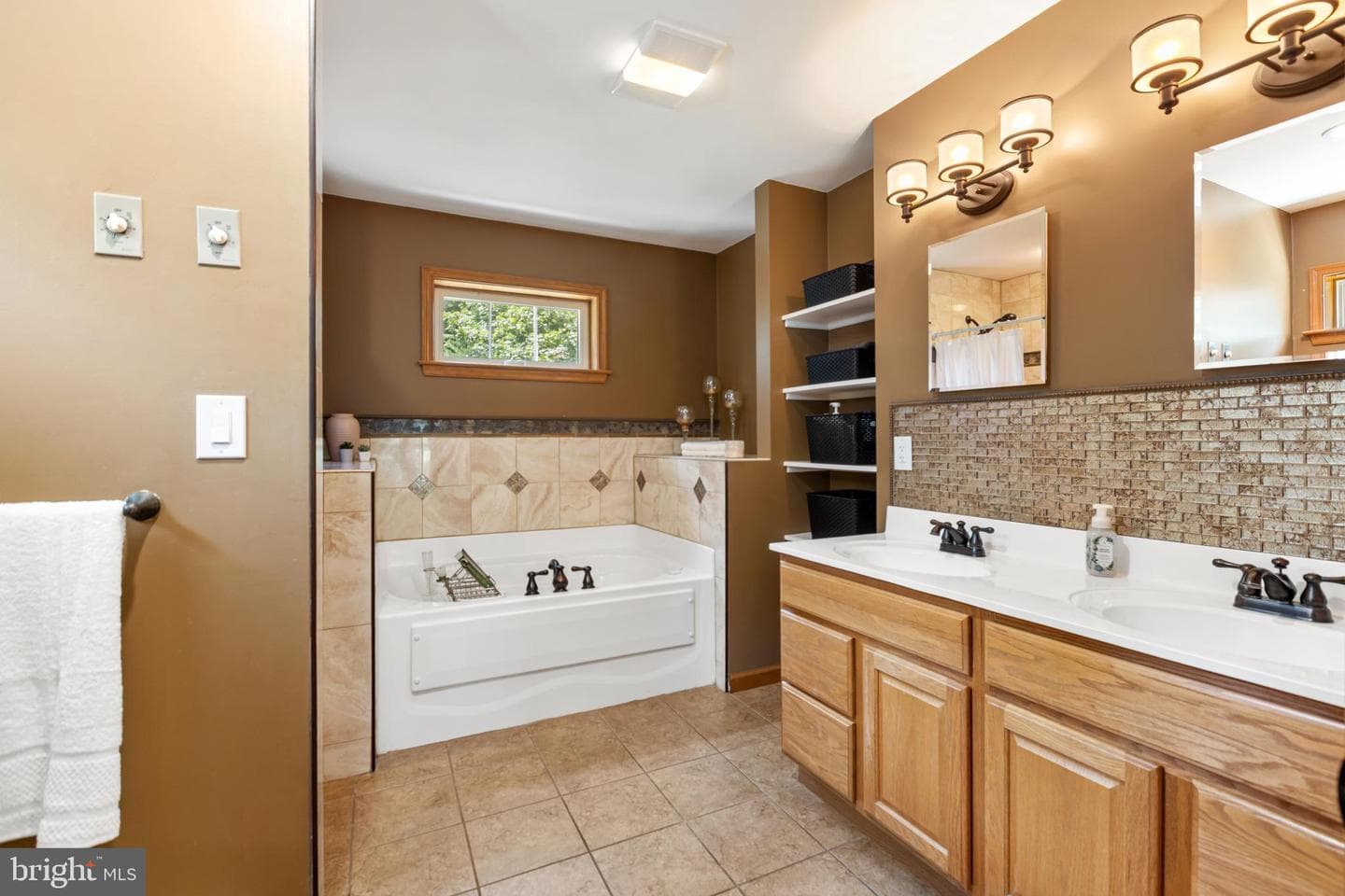 3137 Laughead Lane photo 36