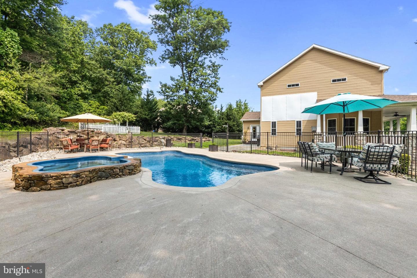 3137 Laughead Lane photo 67