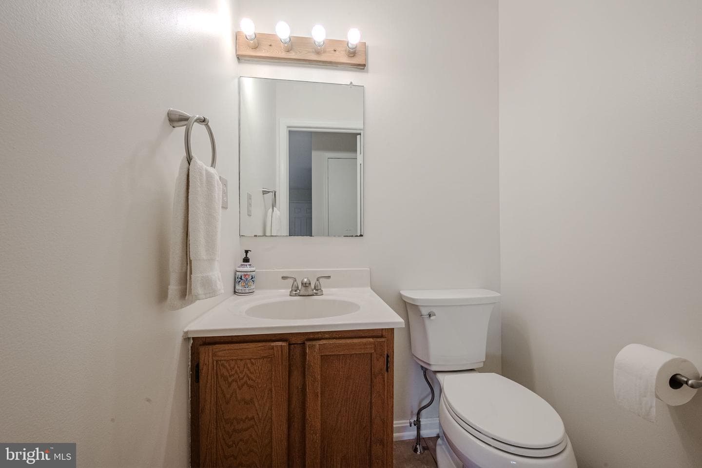 60 Kingston Terrace photo 11