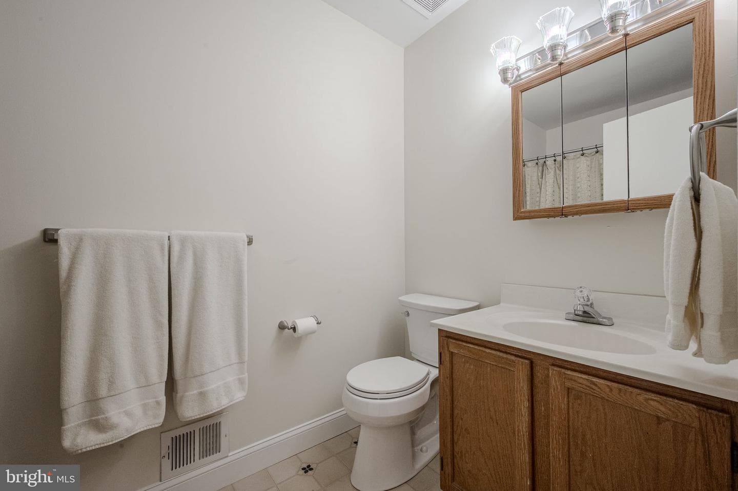 60 Kingston Terrace photo 23