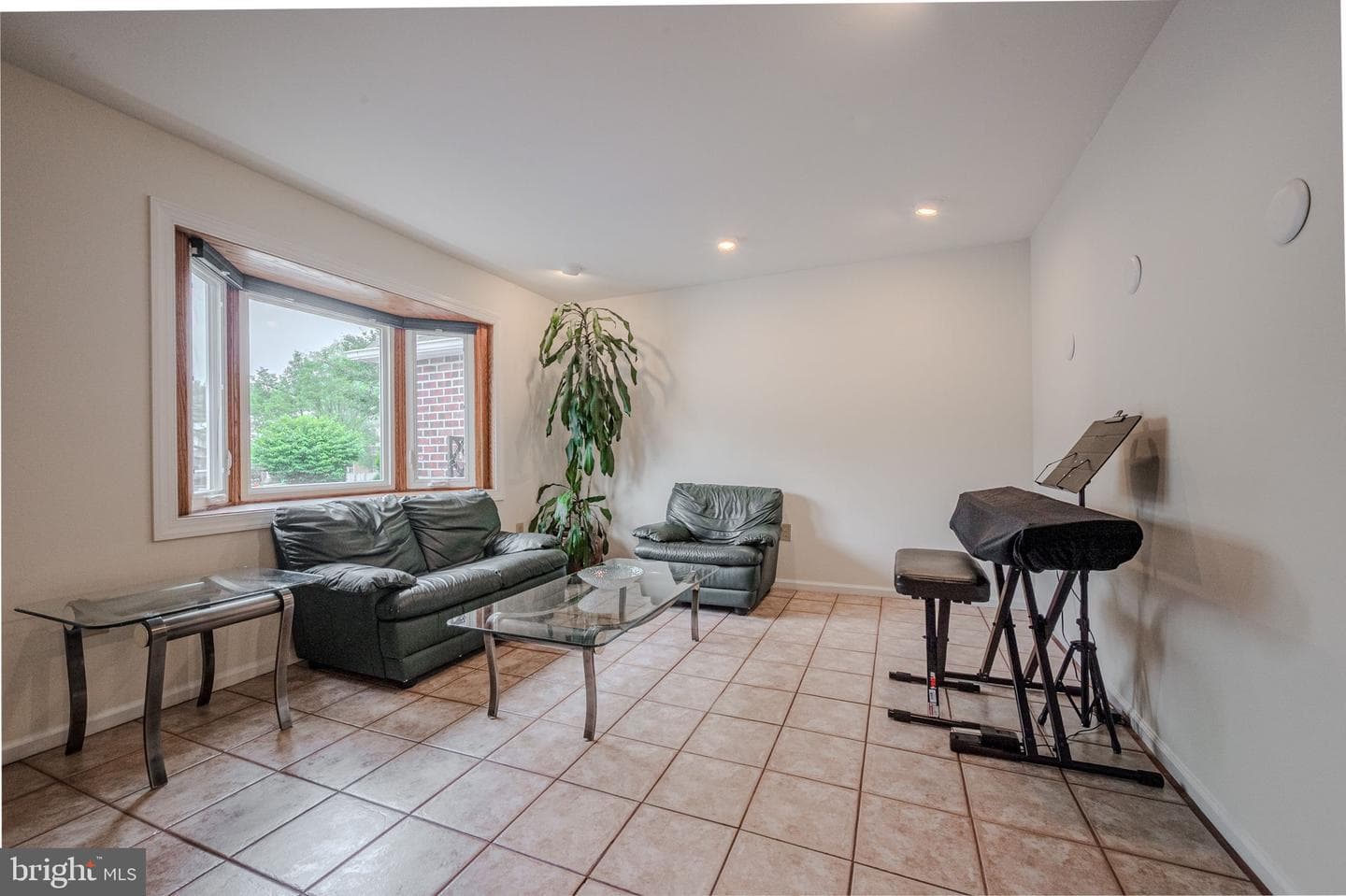 60 Kingston Terrace photo 7