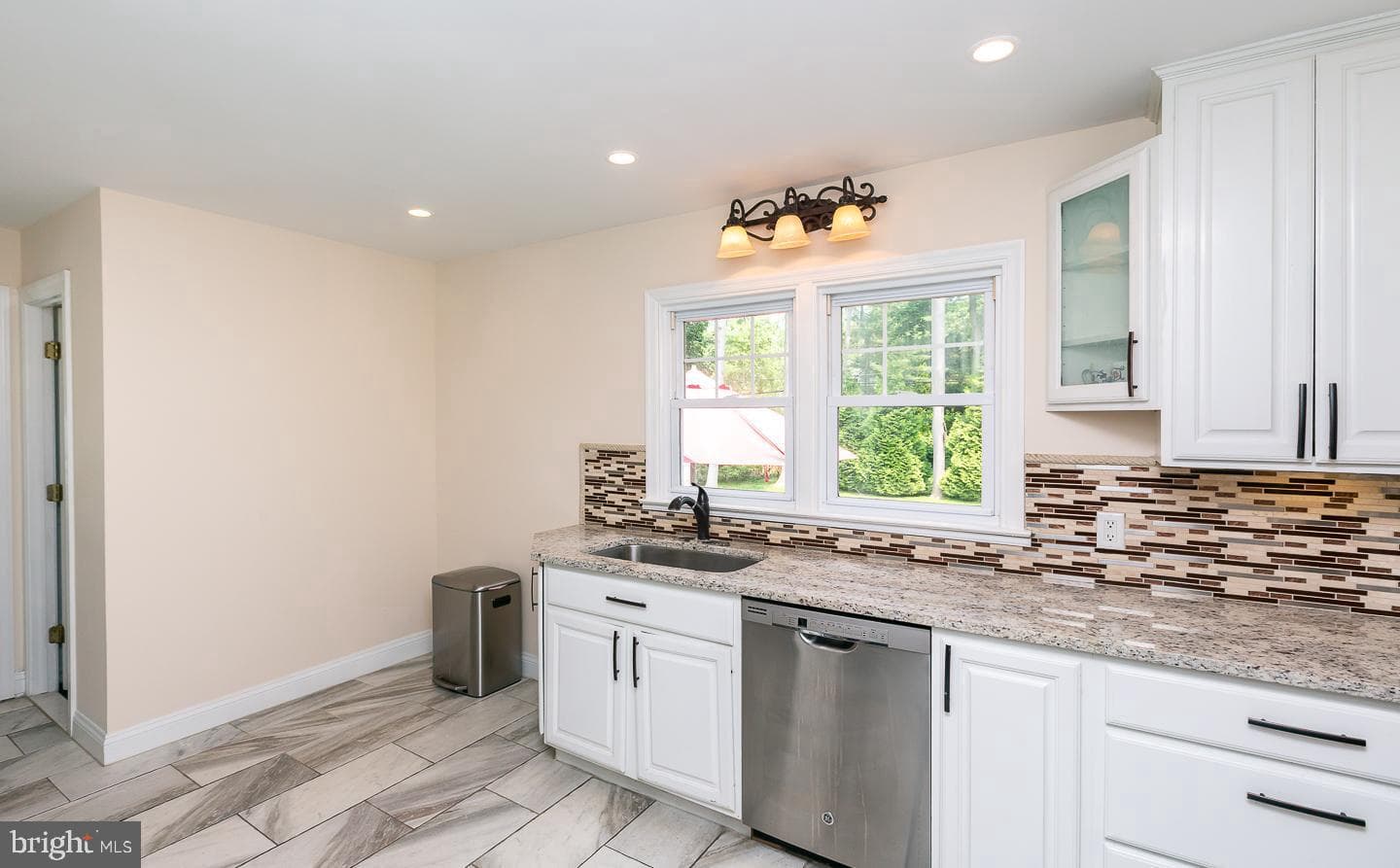 921 Coopertown Road photo 20