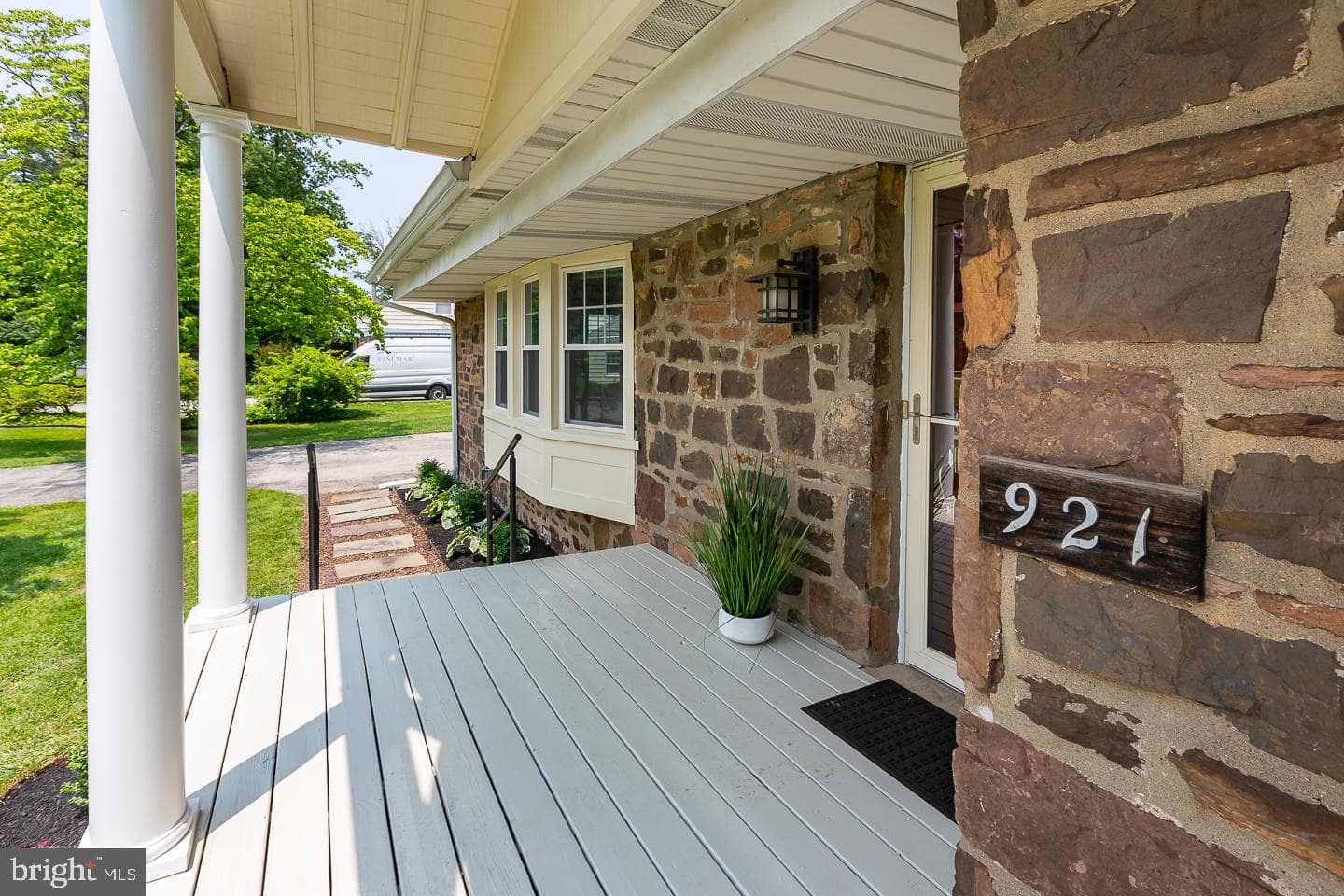 921 Coopertown Road photo 3
